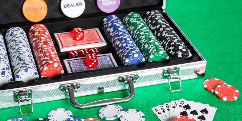 Hình thức bluff - cược láo thường xuất hiện trong Poker